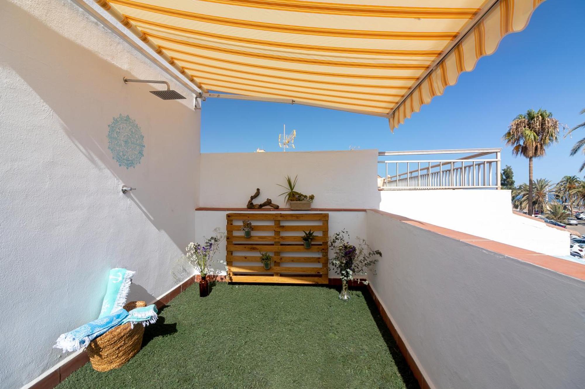 Sea & Wave Al Rolo Beach Apartment Malaga Luaran gambar