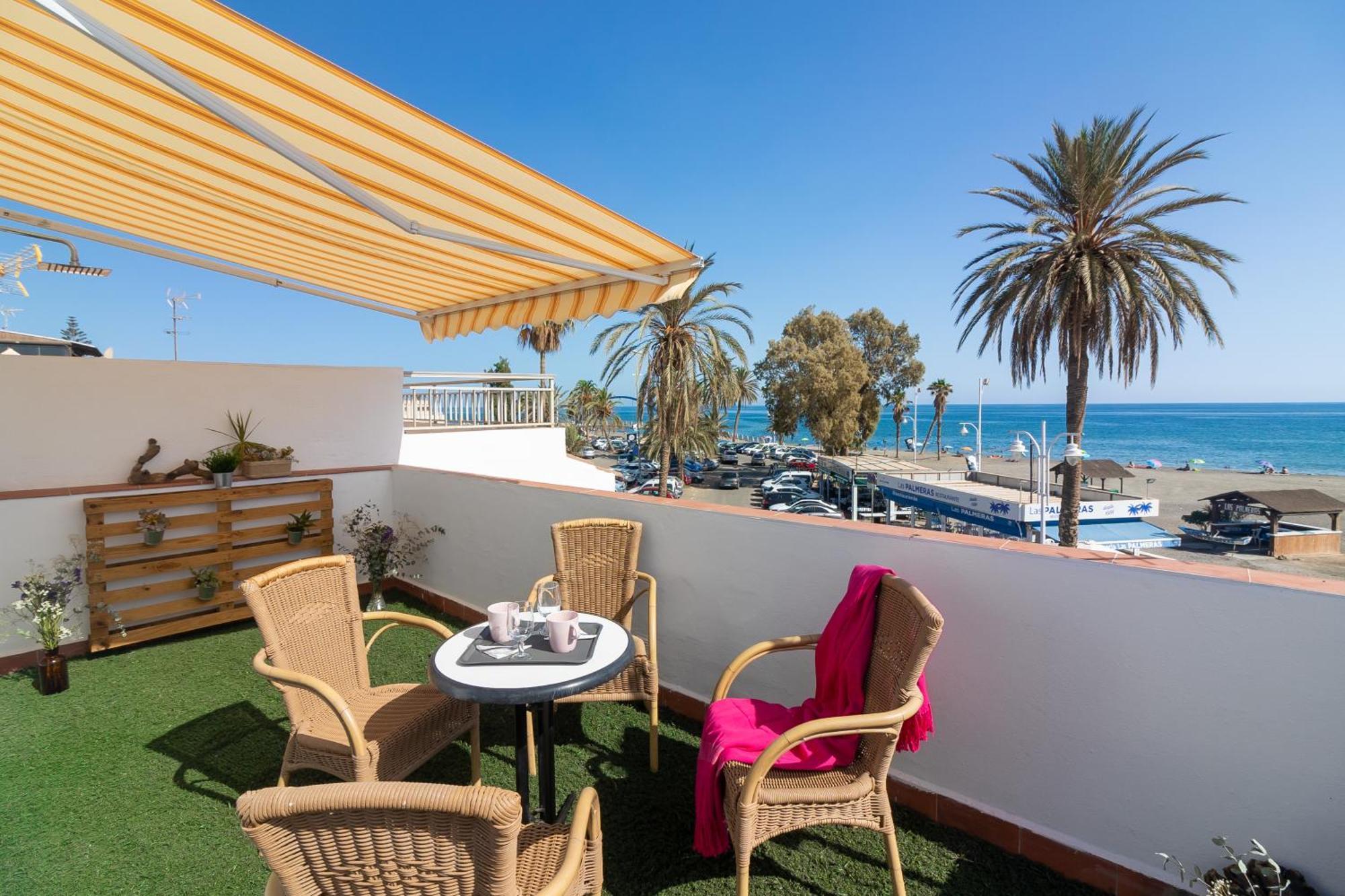 Sea & Wave Al Rolo Beach Apartment Malaga Luaran gambar